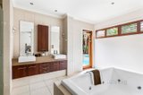 https://images.listonce.com.au/custom/160x/listings/34-dublin-avenue-strathmore-vic-3041/874/01251874_img_17.jpg?k5MQ1ivURt0