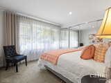 https://images.listonce.com.au/custom/160x/listings/34-durham-street-newington-vic-3350/773/01576773_img_13.jpg?b9w4FZyAYcE