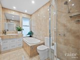 https://images.listonce.com.au/custom/160x/listings/34-durham-street-newington-vic-3350/773/01576773_img_17.jpg?cT4E0OwTqc8