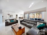 https://images.listonce.com.au/custom/160x/listings/34-frederick-street-caulfield-south-vic-3162/289/01902289_img_13.jpg?NyTXB2QuLf0
