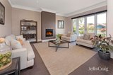 https://images.listonce.com.au/custom/160x/listings/34-grout-street-hampton-vic-3188/383/01937383_img_05.jpg?gyUiOKSOdYw