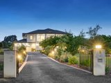 https://images.listonce.com.au/custom/160x/listings/34-hartley-road-wonga-park-vic-3115/160/01010160_img_23.jpg?UNfwWZVvm4c