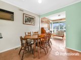 https://images.listonce.com.au/custom/160x/listings/34-hillview-drive-kilsyth-vic-3137/922/01525922_img_04.jpg?KdbotOsSzZ0