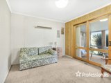 https://images.listonce.com.au/custom/160x/listings/34-hillview-drive-kilsyth-vic-3137/922/01525922_img_07.jpg?_6__hmpZKLc