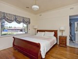 https://images.listonce.com.au/custom/160x/listings/34-kernan-street-strathmore-vic-3041/467/00847467_img_05.jpg?hn0o-5glnrI