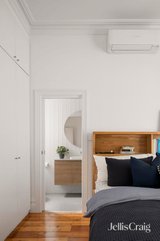 https://images.listonce.com.au/custom/160x/listings/34-king-street-fitzroy-north-vic-3068/103/01829103_img_10.jpg?F3_VDEY13ok