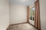 https://images.listonce.com.au/custom/160x/listings/34-lincoln-road-croydon-vic-3136/050/01908050_img_05.jpg?lRTM2GKNn14