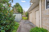 https://images.listonce.com.au/custom/160x/listings/34-lincoln-road-croydon-vic-3136/050/01908050_img_12.jpg?4JaFxtX92Kg