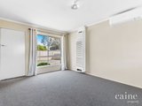 https://images.listonce.com.au/custom/160x/listings/34-marie-crescent-wendouree-vic-3355/721/01576721_img_06.jpg?7plM7dTcKtc