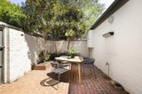 https://images.listonce.com.au/custom/160x/listings/34-martin-street-south-melbourne-vic-3205/152/01624152_img_13.jpg?Blrc27sswsA