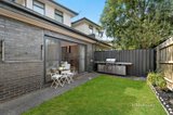 https://images.listonce.com.au/custom/160x/listings/34-milne-road-mont-albert-north-vic-3129/727/01680727_img_11.jpg?TDlbIELAQ74