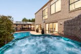 https://images.listonce.com.au/custom/160x/listings/34-monastery-close-wantirna-south-vic-3152/668/01916668_img_20.jpg?uq1xluHM9qU