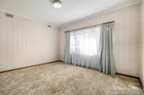 https://images.listonce.com.au/custom/160x/listings/34-morden-court-nunawading-vic-3131/142/01782142_img_05.jpg?X04kqEt8Rho