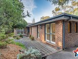 https://images.listonce.com.au/custom/160x/listings/34-mountain-drive-mooroolbark-vic-3138/274/01526274_img_24.jpg?oFKYbfnjG6I