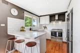 https://images.listonce.com.au/custom/160x/listings/34-oban-road-ringwood-vic-3134/216/00634216_img_04.jpg?njhapUZ7G_4