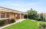 https://images.listonce.com.au/custom/160x/listings/34-park-drive-keilor-east-vic-3033/141/01947141_img_01.jpg?-G72PuX6kZQ