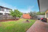 https://images.listonce.com.au/custom/160x/listings/34-patterson-road-bentleigh-vic-3204/494/00958494_img_09.jpg?-IC2_uicY5M