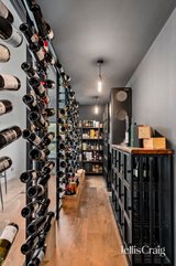 https://images.listonce.com.au/custom/160x/listings/34-salisbury-street-moonee-ponds-vic-3039/291/01982291_img_13.jpg?_BSdD387kxY