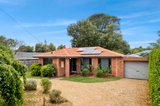 https://images.listonce.com.au/custom/160x/listings/34-stuart-drive-woodend-vic-3442/833/01897833_img_01.jpg?8E62KnFnulc