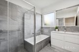https://images.listonce.com.au/custom/160x/listings/34-sugarloaf-drive-chirnside-park-vic-3116/791/01817791_img_10.jpg?hYtNUgt1Tgw