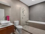https://images.listonce.com.au/custom/160x/listings/34-sun-orchid-circuit-st-helena-vic-3088/727/00970727_img_07.jpg?Wte2DFujoYY
