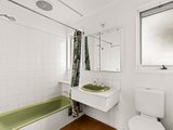 https://images.listonce.com.au/custom/160x/listings/34-thorn-street-barwon-heads-vic-3227/800/01930800_img_06.jpg?bneBOz8re6g