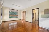 https://images.listonce.com.au/custom/160x/listings/34-view-point-drive-chirnside-park-vic-3116/964/01810964_img_03.jpg?7pouN84PK0Y
