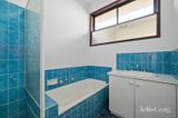https://images.listonce.com.au/custom/160x/listings/34-view-point-drive-chirnside-park-vic-3116/964/01810964_img_04.jpg?I8kNreqUMKw