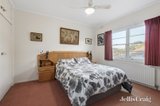 https://images.listonce.com.au/custom/160x/listings/34-viviani-crescent-heathmont-vic-3135/586/00902586_img_07.jpg?ngKAD48y51Q