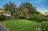 https://images.listonce.com.au/custom/160x/listings/34-viviani-crescent-heathmont-vic-3135/586/00902586_img_10.jpg?7AaKrygvUMI