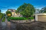 https://images.listonce.com.au/custom/160x/listings/34-yeovil-road-glen-iris-vic-3146/062/00419062_img_07.jpg?eQWZN4mY89Y