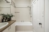 https://images.listonce.com.au/custom/160x/listings/34-york-street-prahran-vic-3181/357/01353357_img_08.jpg?OBTVRGJh1N8