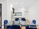 https://images.listonce.com.au/custom/160x/listings/340-lomond-avenue-kilsyth-vic-3137/463/01526463_img_03.jpg?QhAil_D8J08