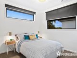 https://images.listonce.com.au/custom/160x/listings/340-lomond-avenue-kilsyth-vic-3137/463/01526463_img_05.jpg?bRTX49IUkGU