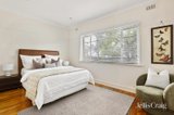 https://images.listonce.com.au/custom/160x/listings/341-east-boundary-road-bentleigh-east-vic-3165/090/01948090_img_06.jpg?YzFnoBS50yo