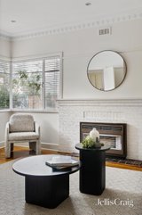 https://images.listonce.com.au/custom/160x/listings/341-east-boundary-road-bentleigh-east-vic-3165/090/01948090_img_13.jpg?3qD1gVKez_w