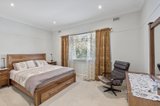 https://images.listonce.com.au/custom/160x/listings/341-east-boundary-road-bentleigh-east-vic-3165/535/01702535_img_07.jpg?cfBfhHoFhK8