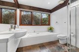 https://images.listonce.com.au/custom/160x/listings/342-gallaghers-road-glen-waverley-vic-3150/979/01949979_img_13.jpg?RUHNAux77oI