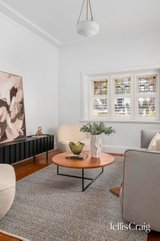 https://images.listonce.com.au/custom/160x/listings/342-reynard-street-pascoe-vale-south-vic-3044/836/01938836_img_19.jpg?eHy2IxHXD30