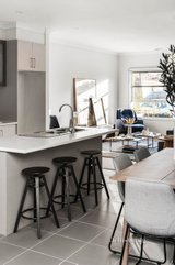 https://images.listonce.com.au/custom/160x/listings/343-gillies-street-thornbury-vic-3071/660/01081660_img_16.jpg?sF4Z_bBVawk