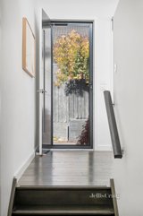 https://images.listonce.com.au/custom/160x/listings/343a-hull-road-mooroolbark-vic-3138/065/01729065_img_02.jpg?SGR7qC5zQYo