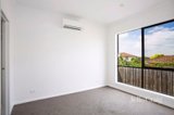 https://images.listonce.com.au/custom/160x/listings/344-fairlie-avenue-macleod-vic-3085/109/01914109_img_05.jpg?UFRgZTz01wk