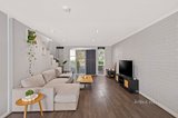 https://images.listonce.com.au/custom/160x/listings/344-felix-grove-mooroolbark-vic-3138/272/01682272_img_04.jpg?eIoU2mpfH_I