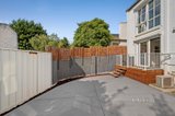 https://images.listonce.com.au/custom/160x/listings/344-felix-grove-mooroolbark-vic-3138/272/01682272_img_11.jpg?-EAgG5U9fg4