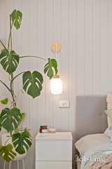 https://images.listonce.com.au/custom/160x/listings/344-sunbeam-avenue-ringwood-east-vic-3135/325/01773325_img_07.jpg?_PsQpOhaKv8