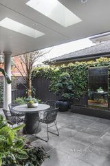 https://images.listonce.com.au/custom/160x/listings/344-warburton-road-canterbury-vic-3126/773/01582773_img_27.jpg?NYy9mixUxxE