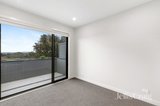 https://images.listonce.com.au/custom/160x/listings/345-darebin-street-heidelberg-vic-3084/122/01947122_img_07.jpg?oPR0w2N6i3c