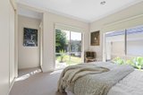 https://images.listonce.com.au/custom/160x/listings/345-swan-walk-chelsea-vic-3196/004/01607004_img_10.jpg?YchKopMfjWM