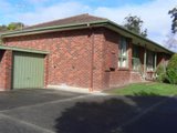 https://images.listonce.com.au/custom/160x/listings/347-beaufort-road-croydon-vic-3136/155/01525155_img_01.jpg?zL7wjewYRrw