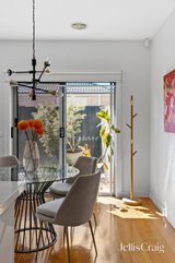 https://images.listonce.com.au/custom/160x/listings/348-blenheim-road-newport-vic-3015/131/01978131_img_18.jpg?nGFy26Tu0dw